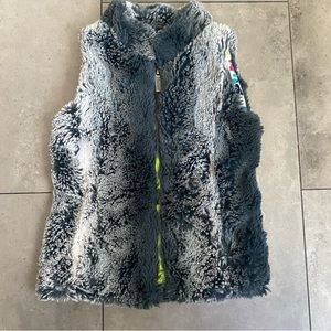 Girls Hatley gray faux fur zip vest size 3 or XS